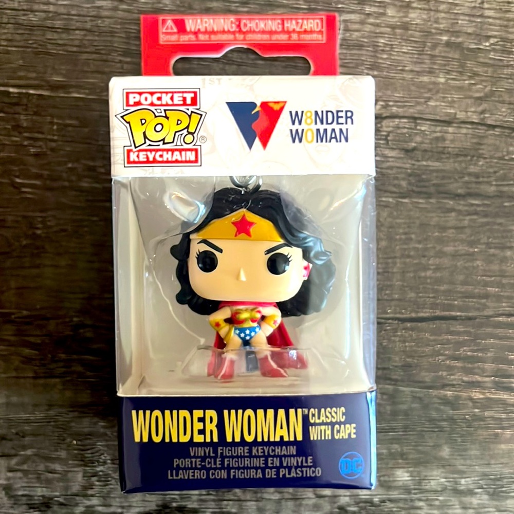 7 FUNKO Wonder Woman pocket POP keychain